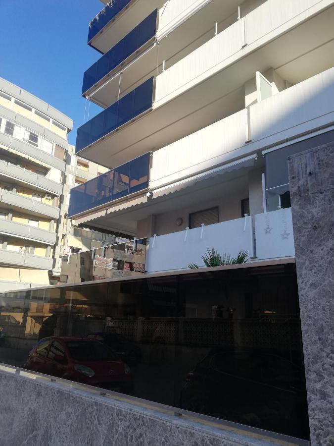 בארי Levante Waterfront מראה חיצוני תמונה